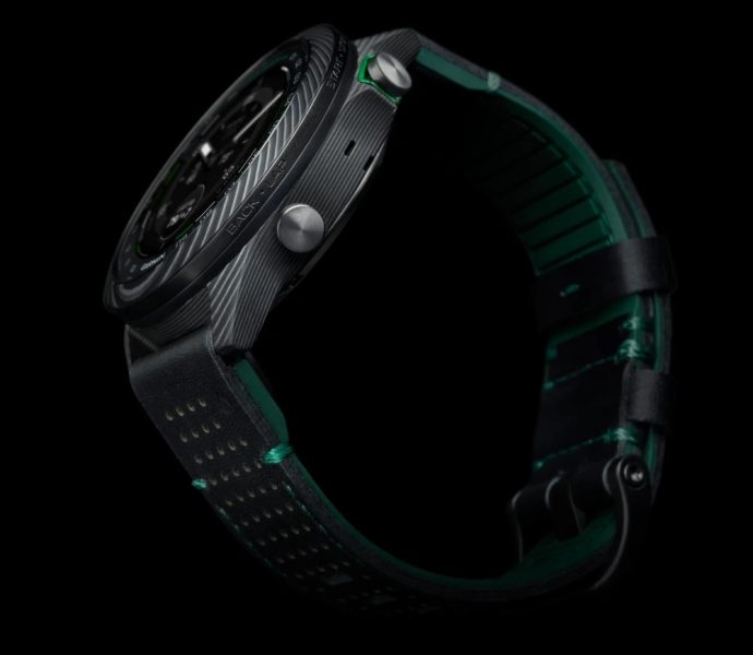 Умные часы Garmin Marq Golfer (Gen 2) - Carbon Edition